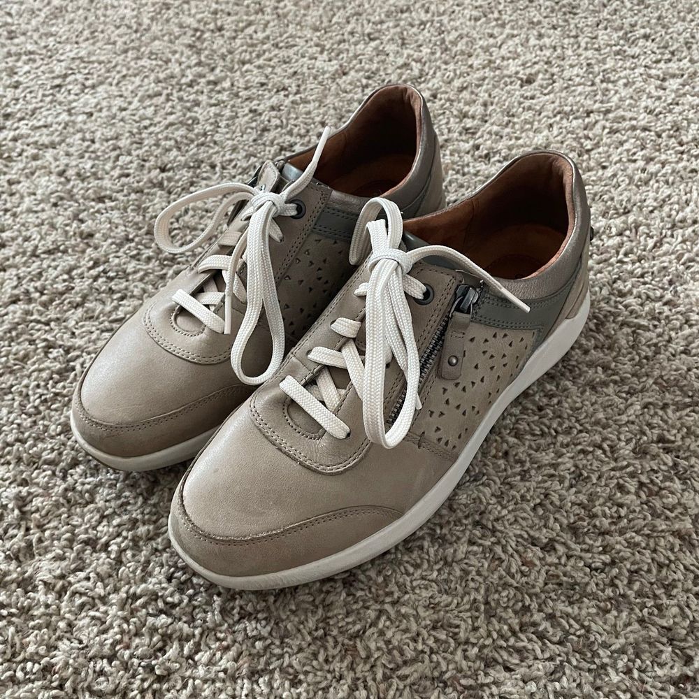 Cobb Hill Skylar Sneakers in Taupe Size 10 Casual Walking